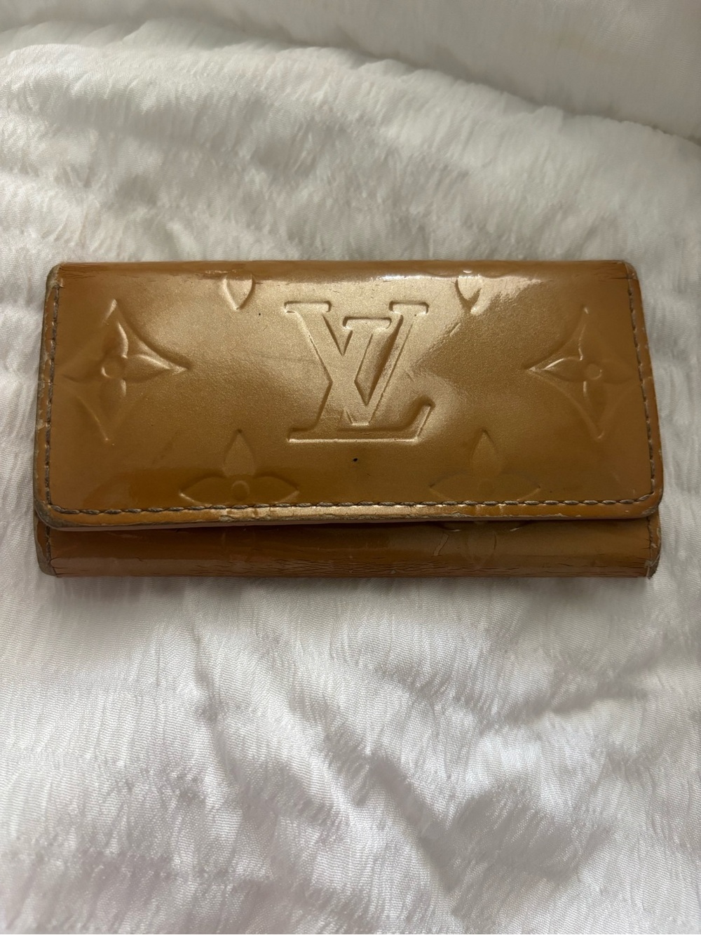Louis Vuitton Vernis Key Pouch Wallet in Tan Patent